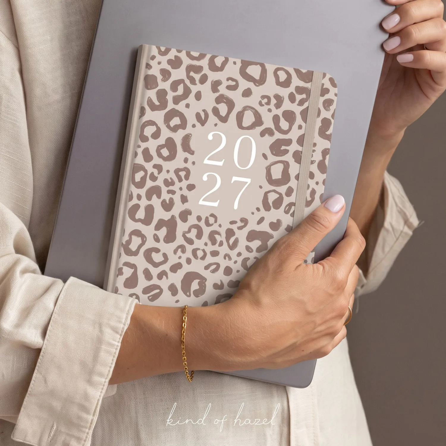 MINTKIND kind of hazel Create 2027 Buchkalender A5 Leo