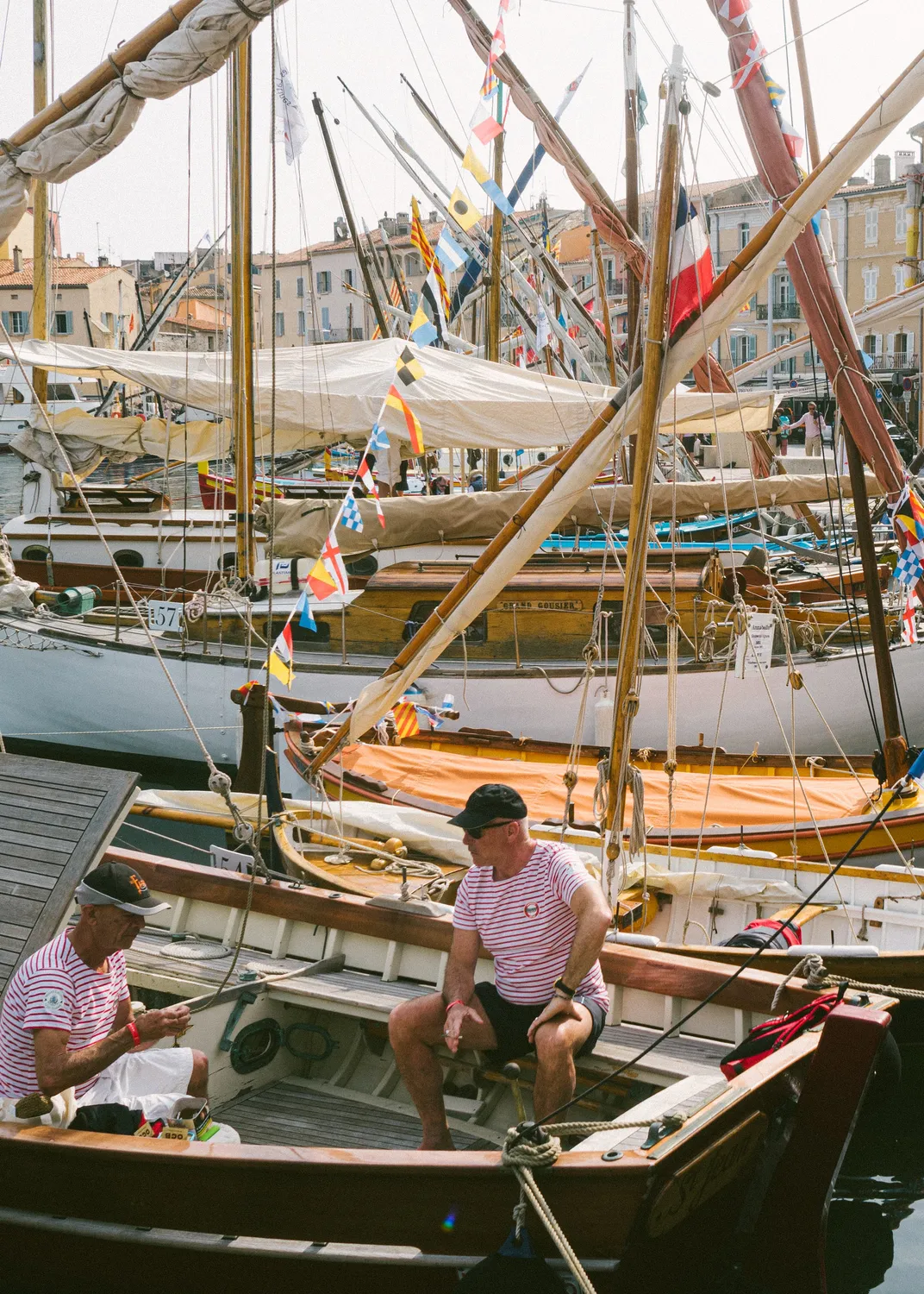 Gestalten Sailing the Seas Bildband Segeln englisch