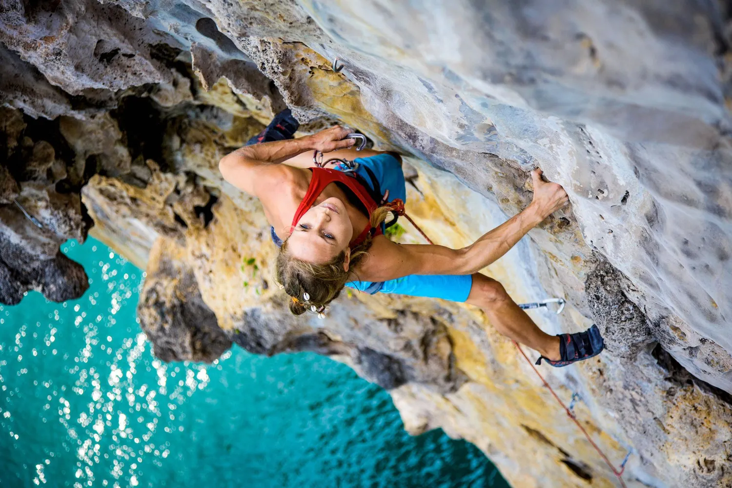 Gestalten Cliffhanger Bildband Klettern zweisprachig