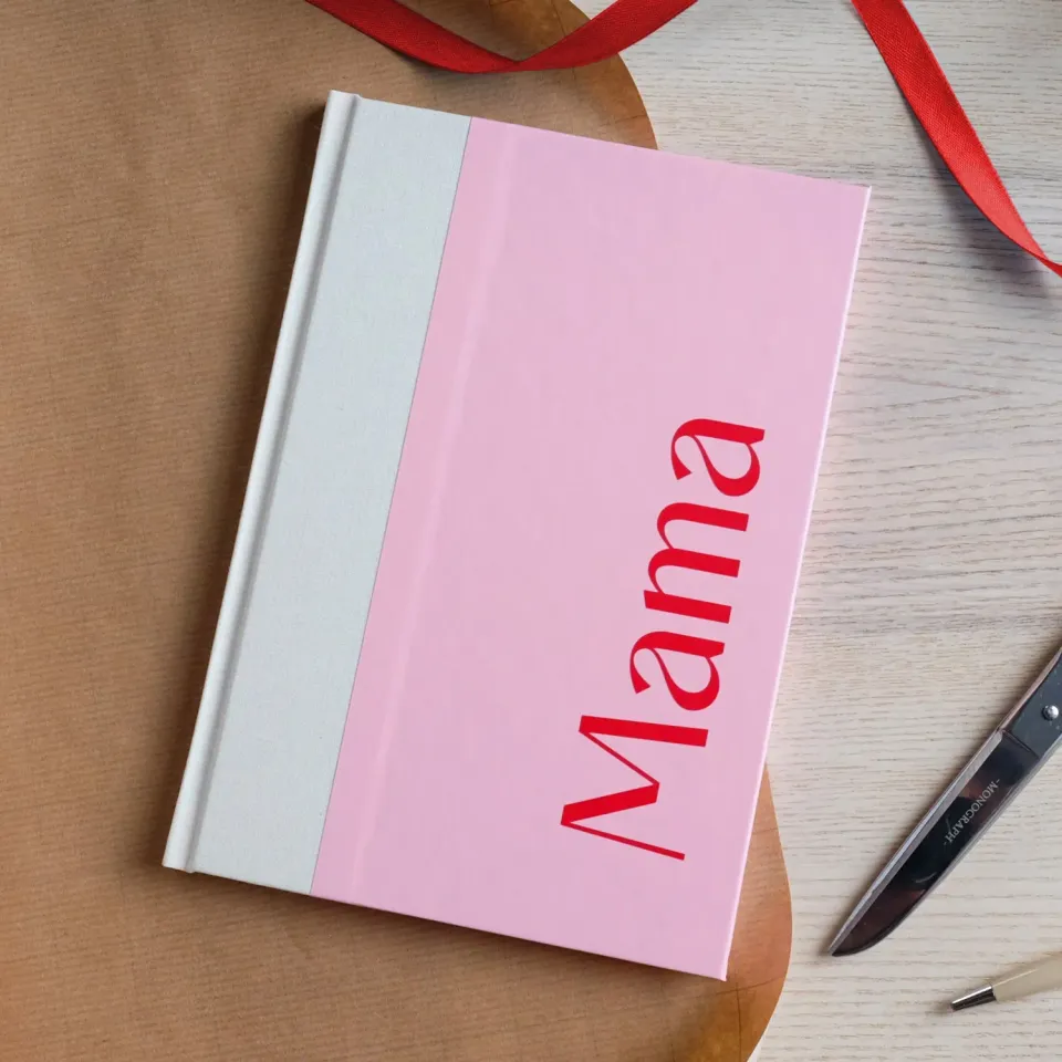 MINTKIND Mama Buch zum Ausfüllen Erinnerungsbuch 64 Seiten