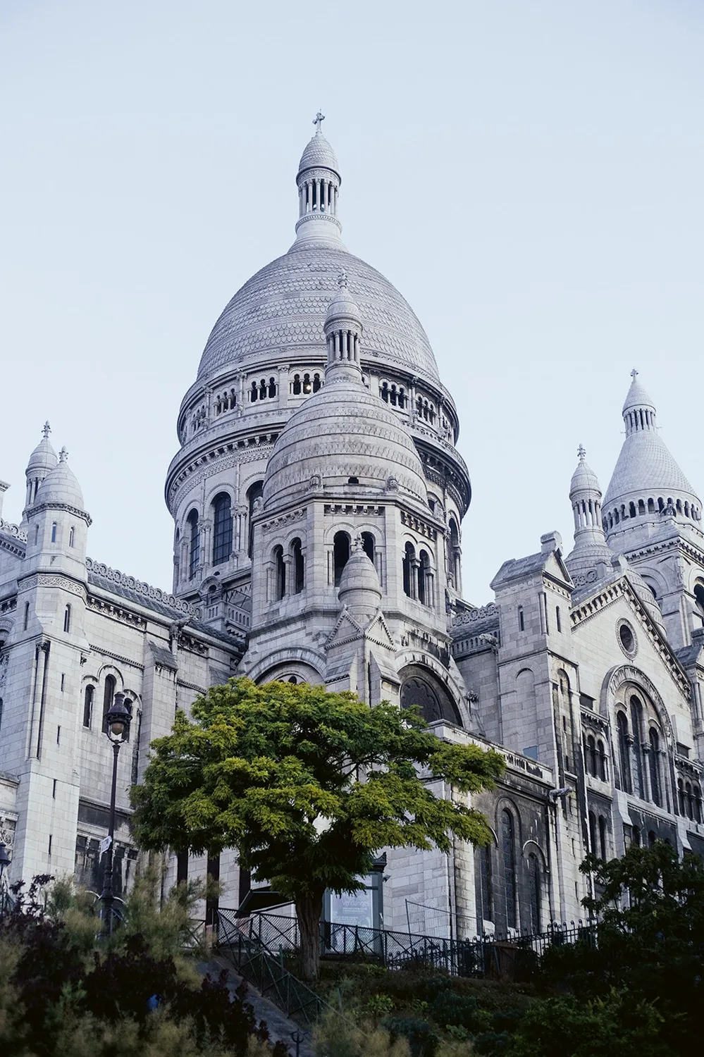 Gestalten Streets of Paris Bildband Paperback Parisfotos