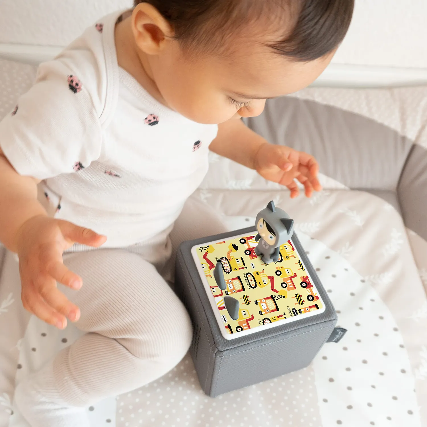 MeinBaby123 Toniebox Schutzfolie Bagger Baustelle Gesicht