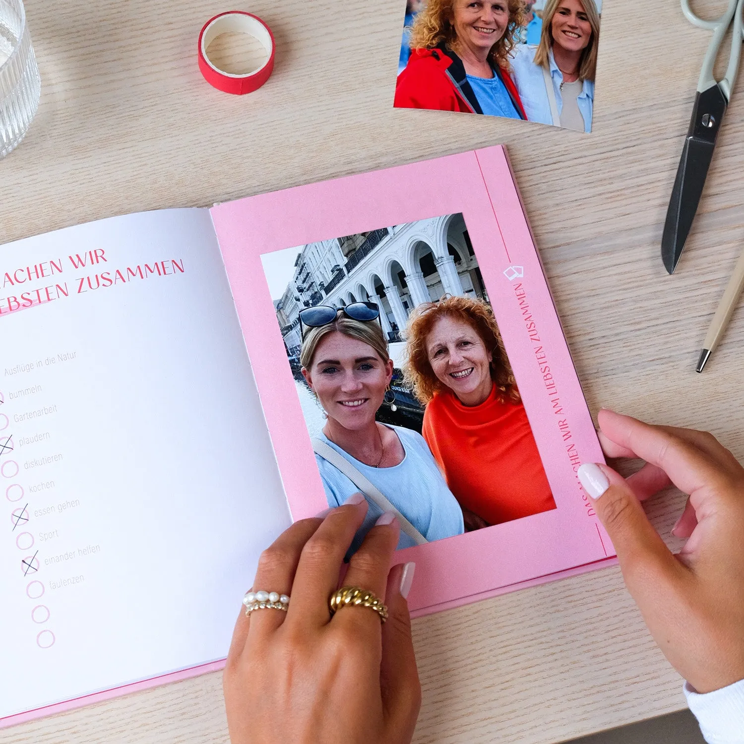 MINTKIND Mama Buch zum Ausfüllen Erinnerungsbuch 64 Seiten