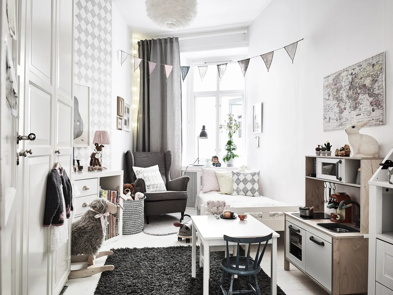 Gestalten Little Big Rooms Bildband Kinderzimmer Englisch