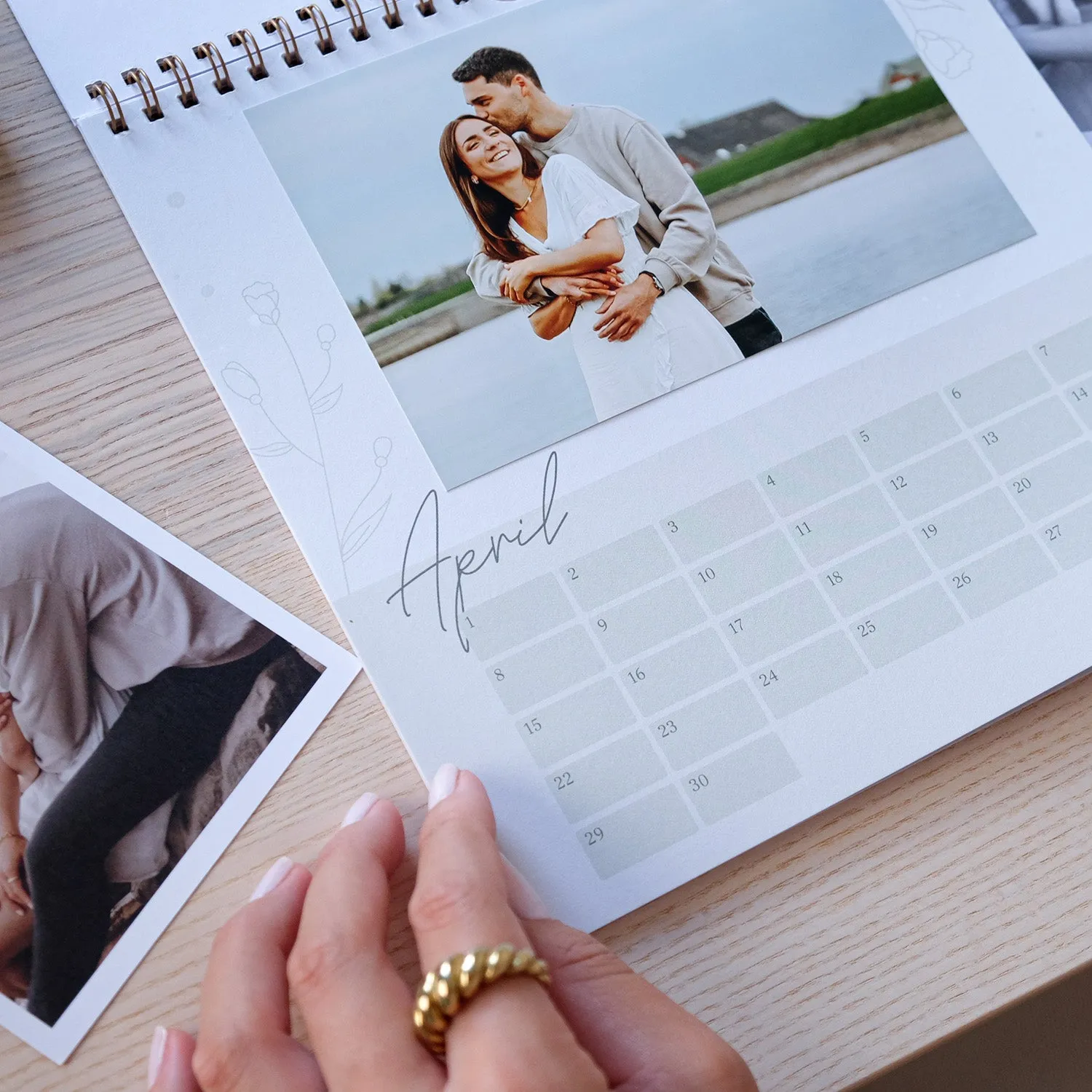 MINTKIND kind of hazel Fotokalender Kalender 21x21 ohne Jahr