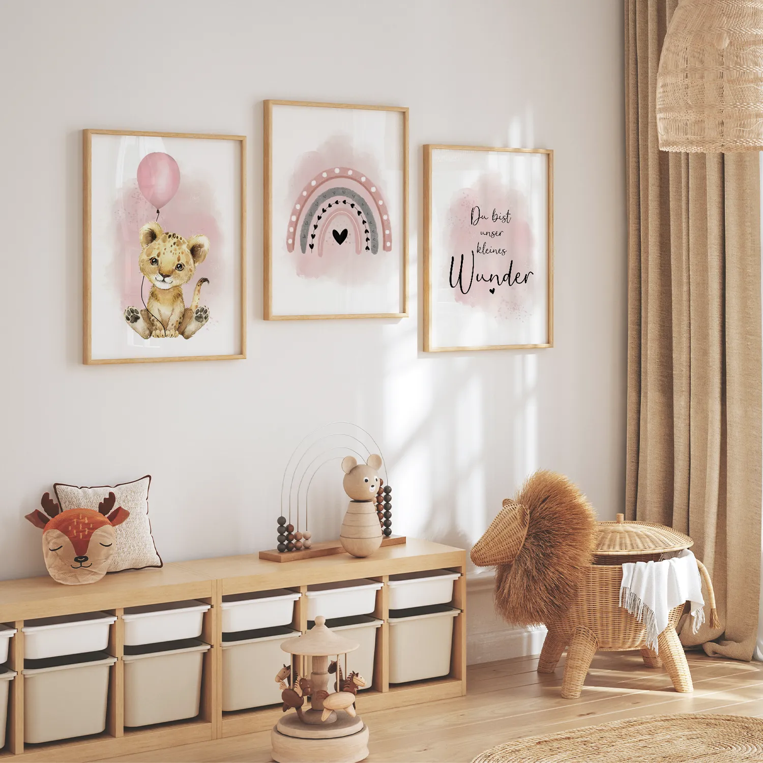 MeinBaby123 Kinderzimmer Poster 3er Set A4 Löwe Rosa
