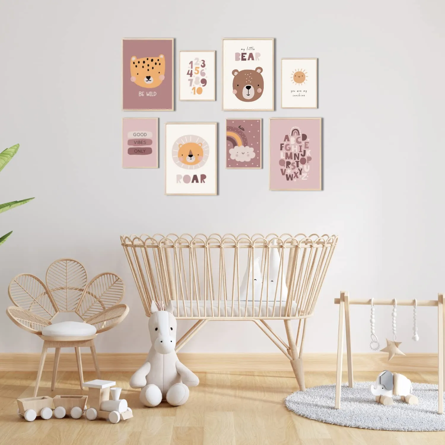 MeinBaby123 Süße Tiere rosa Poster 8er-Set A4/A5 matt