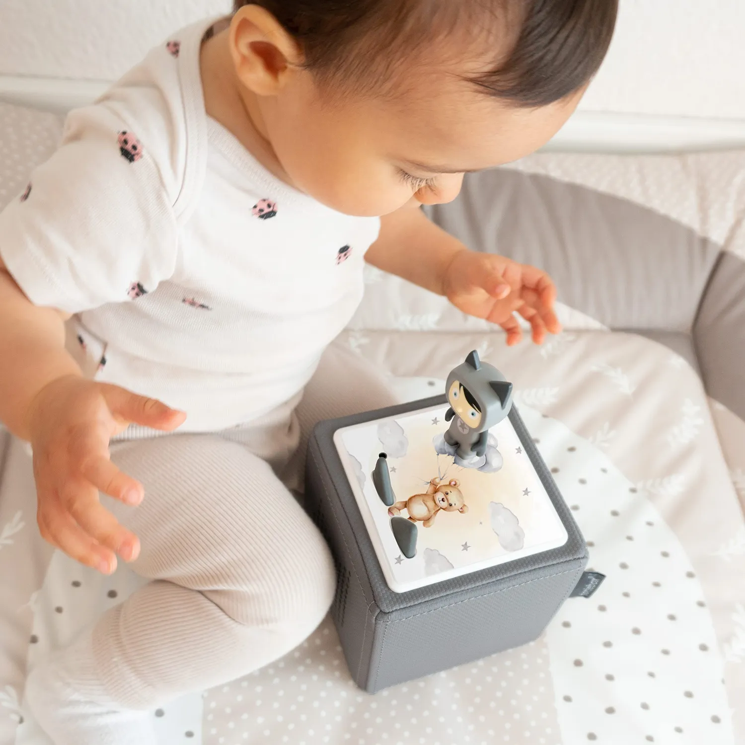 MeinBaby123 Toniebox Schutzfolie Teddy mit Luftballon