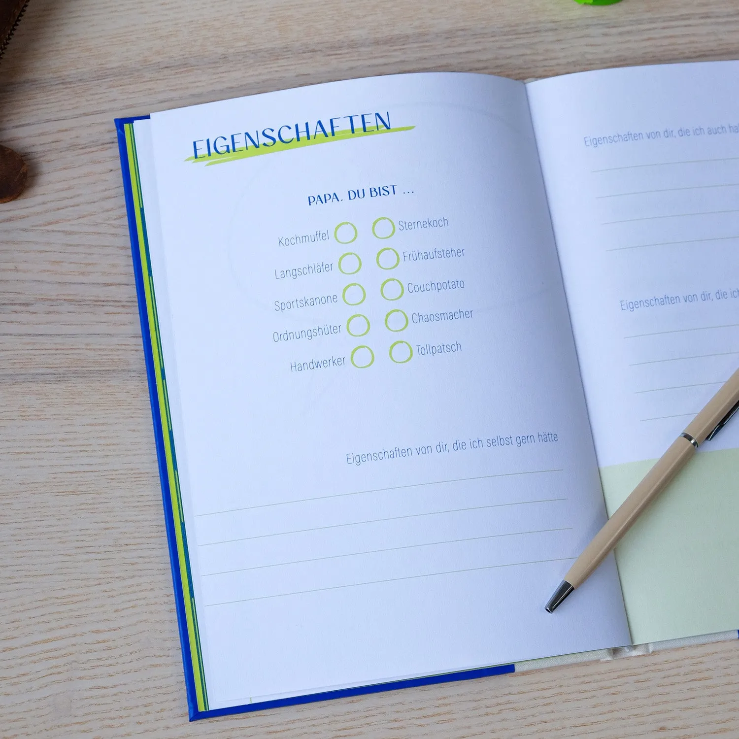 MINTKIND Papa Buch zum Ausfüllen Geschenkbuch mit Sticker