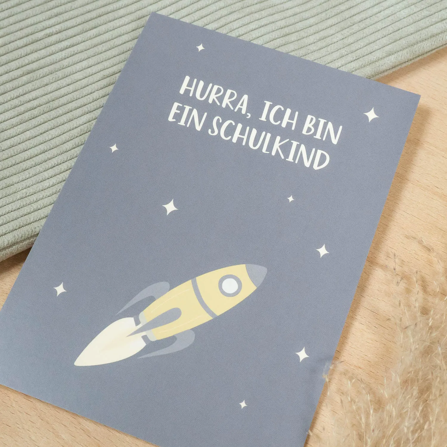 MINTKIND Hurra ich bin ein Schulkind Postkarte Weltraum