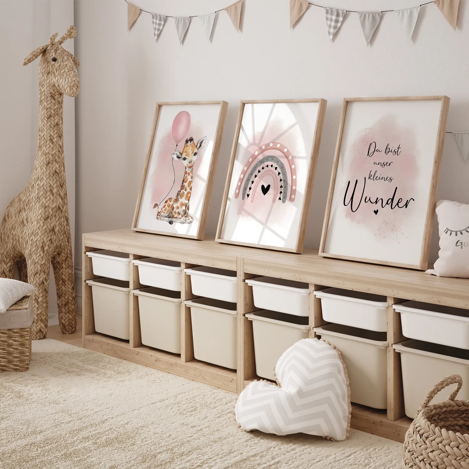 MeinBaby123 Kinderzimmer Poster 3er Set A4 Giraffe rosa
