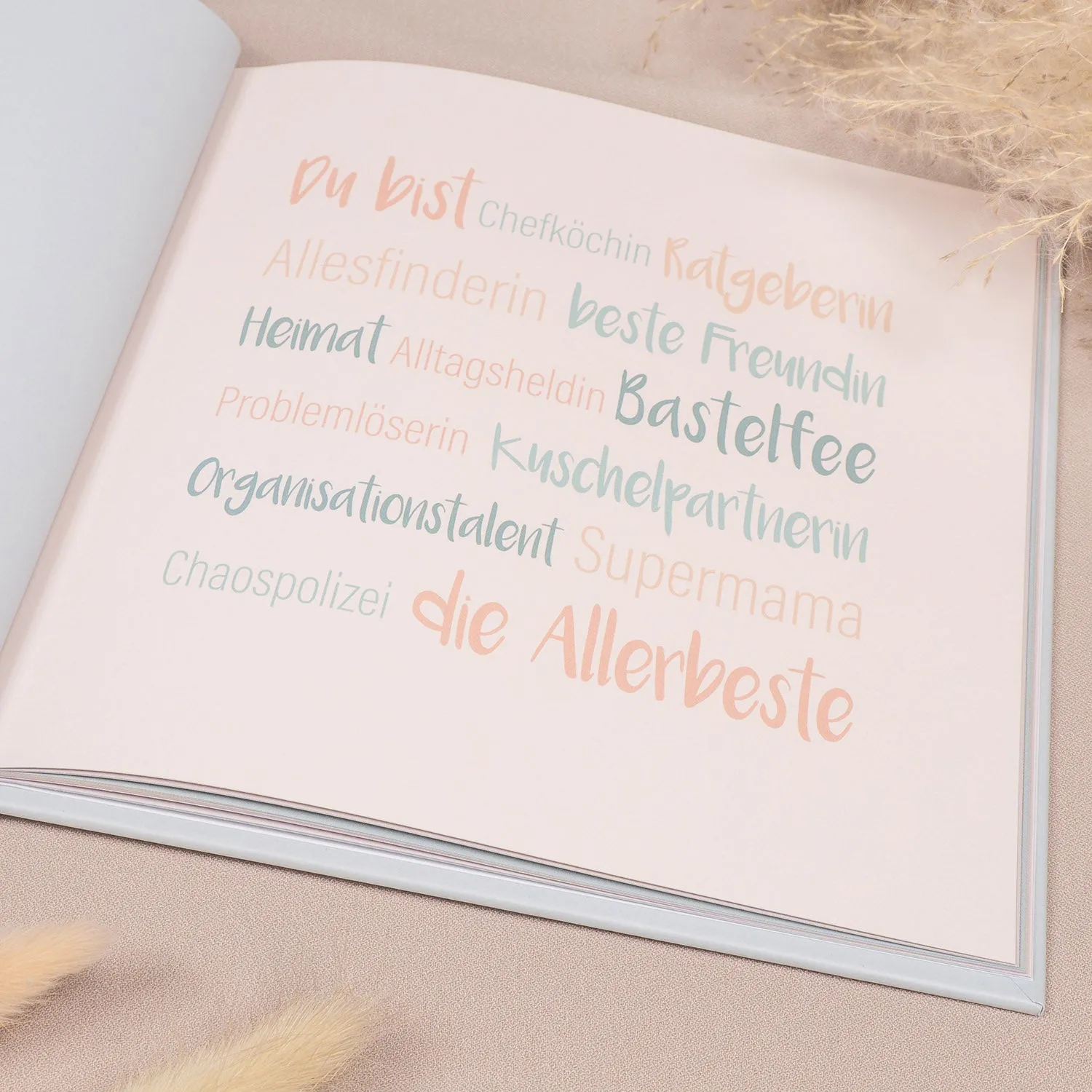 MINTKIND Mama Du bist toll Geschenkbuch 32 Seiten Goldfolie